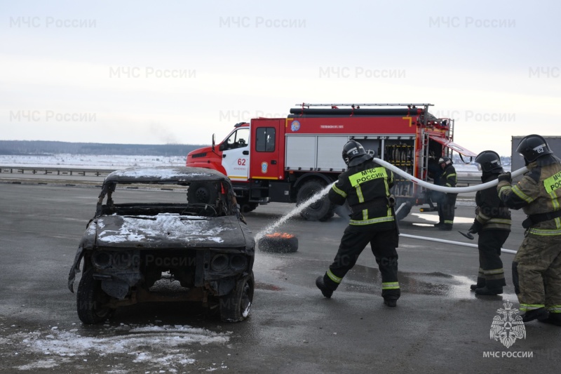 В Новосибирской области прошли межведомственные учения по ликвидации последствий снежных заносов на дорогах