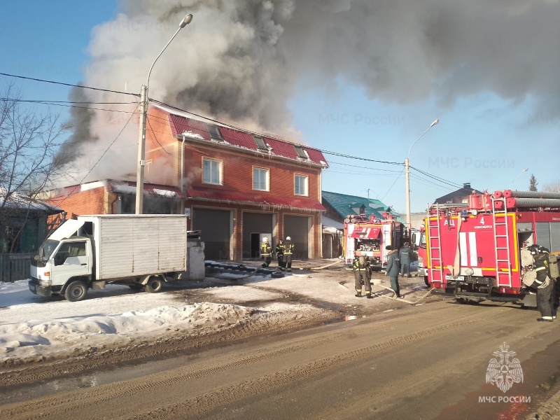 Пожар в частном доме в Октябрьском районе