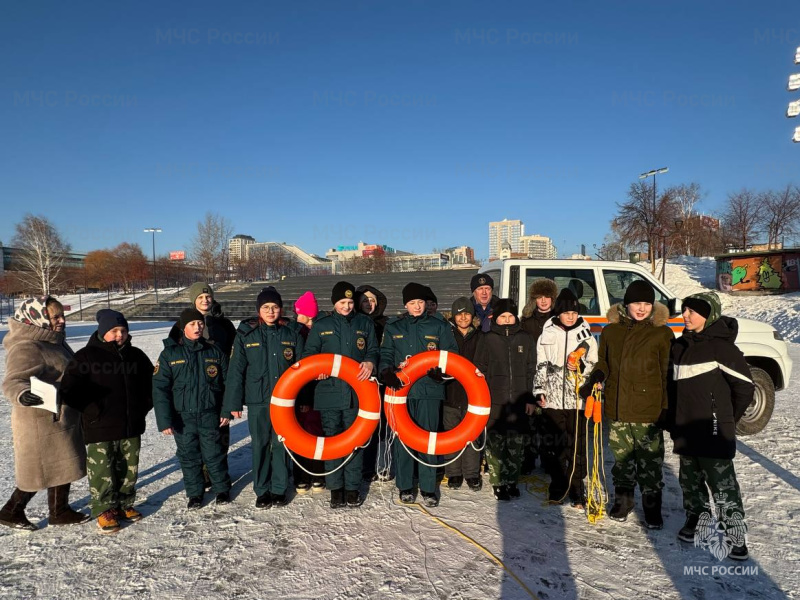 Новосибирские кадеты приняли участие в акции по безопасности людей на льду водоемов